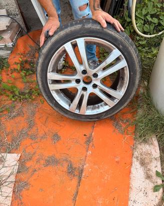  4 gomme estive+cerchi in lega diam. 17 att.5x112