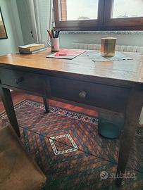 Tavolino antico in legno massello