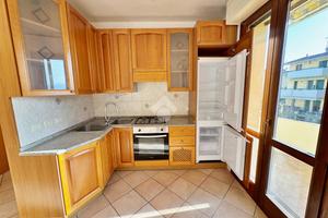 3 LOCALI A MONTELABBATE