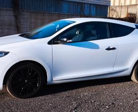 Renault Megane coupe'1.5 dCi 110cv GT LINE