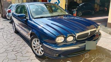 Jaguar X-Type 2500 V6 Exeutive 2003