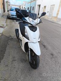 Kymco People 125i - 2012
