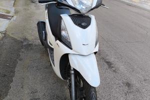 Kymco People 125i - 2012