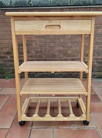 Carrello di legno per cucina
