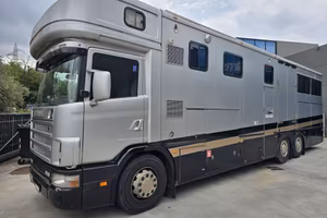 Van trasporto 6 cavalli Scania 142-420 HP
