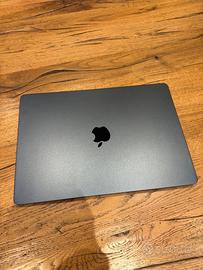 MacBook Air, 15 pollici, M2, 24GB RAM, 1TB SSD