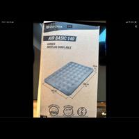 Materassino gonfiabile quechua usato 1 volta