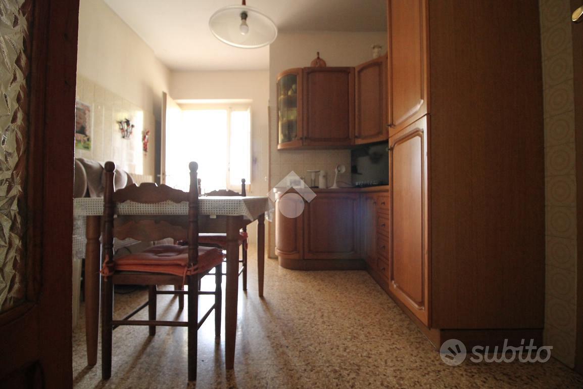 3 LOCALI A OSTUNI - Vista 6