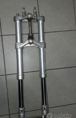 TR 35 250 : forcella pinza pompa cerchio