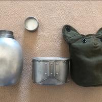 Borraccia militare con gavettino e custodia