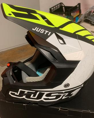 Casco JUST1 J22F
