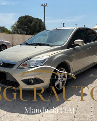 FORD FOCUS 1.6 TITANIUM 2010