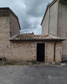 Casa singola/ monolocale + Cantina