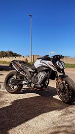 Ktm duke 790