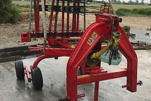 Trattore ranghinatore 10 braccia