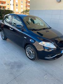 LANCIA YPSILON 1.2 69CV