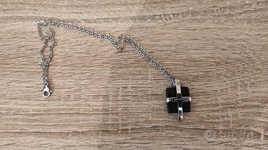 Collana con ciondolo croce Sector