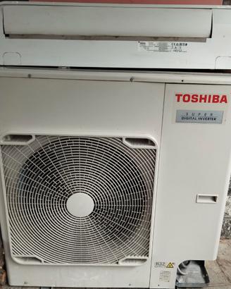 Climatizzatore unità esterna + split 24000 Toshiba