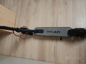 monopattino elettrico  Ducati pro1