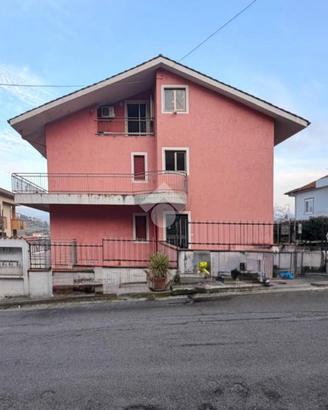 3 LOCALI A MENDICINO