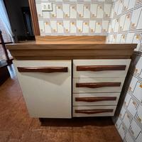 Mobile da cucina in legno