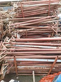 Forche,secchione,puntelli a croce