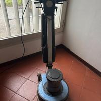 Lucidatrice per pavimenti