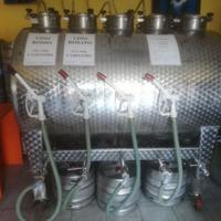 Cisterna inox per vino, 5 compartimente da 200 l.