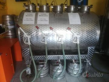 Cisterna inox per vino, 5 compartimente da 200 l.