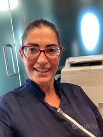 Segretaria di studio dentistico con qualifica ASO