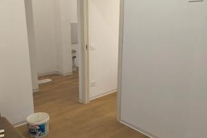 Locale in zona San Brunello