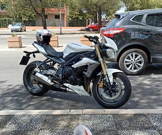 Triumph street triple 675 2013 
