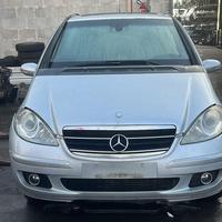 RICAMBI Mercedes A180 W169 2.0 80kW 640940 2005