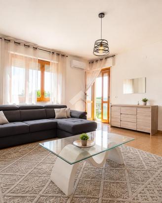 2 LOCALI A SANTA GIUSTA