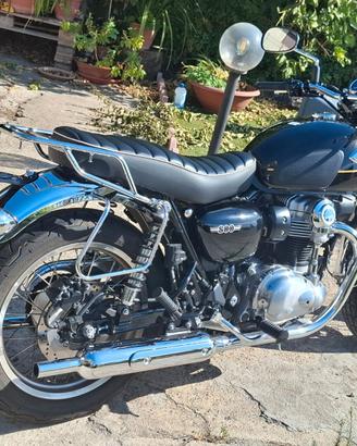 Kawasaki W800