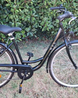 Bicicletta WEG da passeggio praticamente nuova