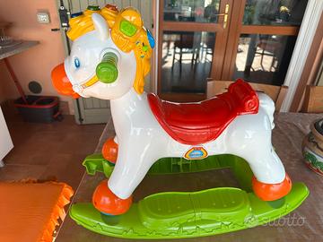 Cavallino a dondolo interattivo Baby Clementoni