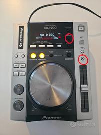 Pioneer CDJ 200