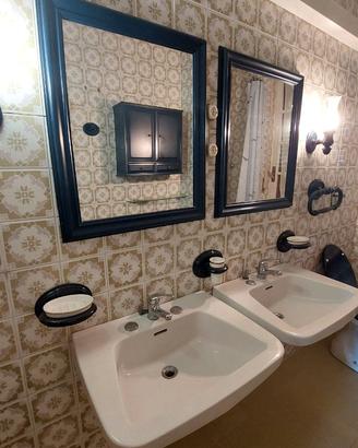 Accessori bagno anni settanta