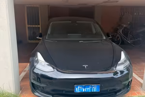 Tesla model 3 Dual Motor Long Range Autopilot