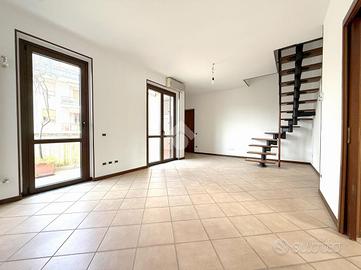 4 LOCALI A CARONNO PERTUSELLA