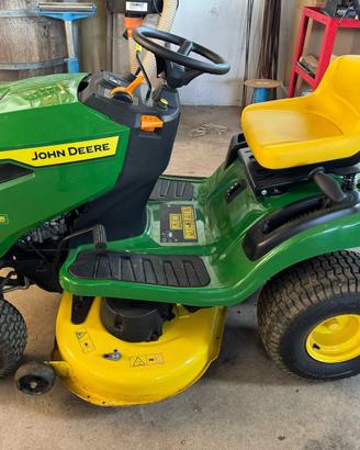 Trattorino Jhon Deere X107