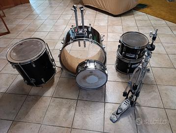 Batteria Yamaha + Charleston Pearl