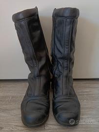 stivali da motociclista