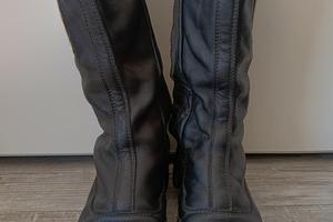 stivali da motociclista