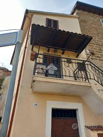 CASA INDIPENDENTE A BASSANO IN TEVERINA