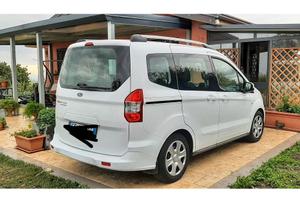 Ford Tourneo courier 