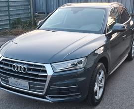 Audi Q5 35 2.0 TDI quattro S tronic Business Sport