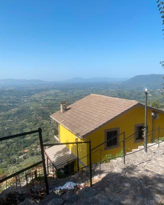 Villa panoramica con giardino
