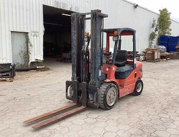 Carrello Elevatore Muletto diesel triplex ORE 770